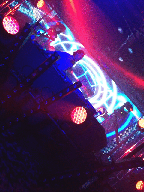 SNBRN is tearing it DOWN ⬇️ #WAYFtour Miami