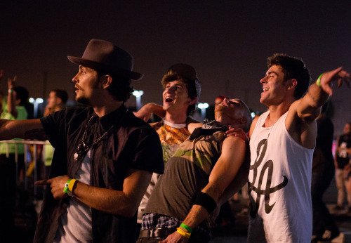 

The night is young. Dance your way into the weekend with âª#âWAYFâ¬!Â http://bit.ly/OwnWAYF

